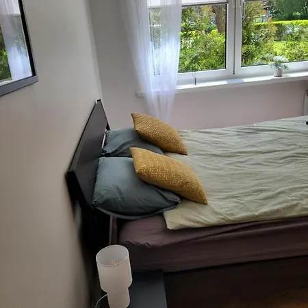 Apartment 21 *